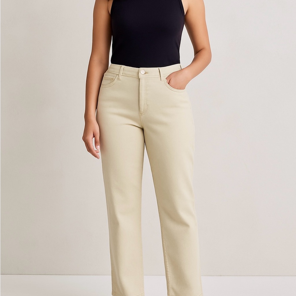 Gloria Vanderbilt’s Cream Straight Leg Women's Jeans